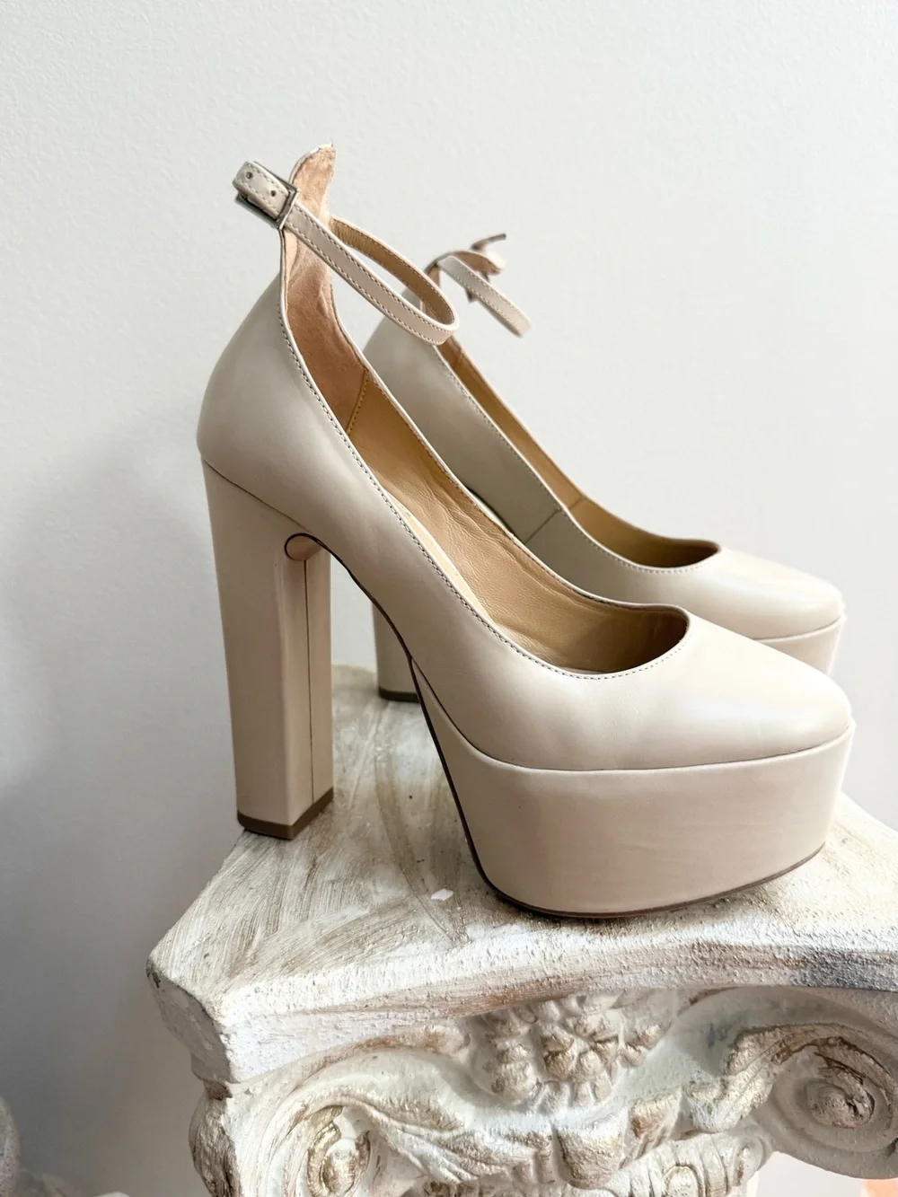 Tony Bianco Nude Platform Mary Jane Heels Women’s 6.5